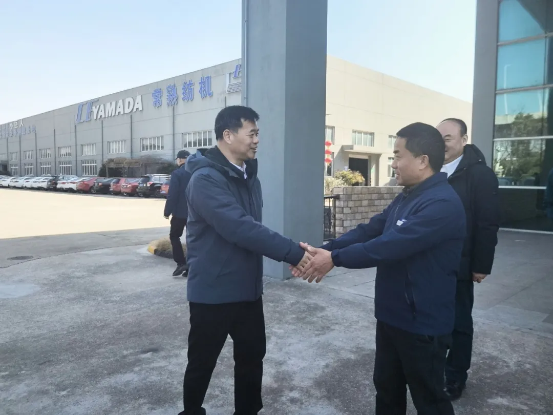 The government and enterprises should unite their efforts to create a powerful engine for development